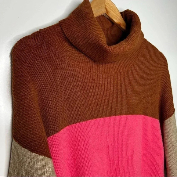 Free People Soft Structured Colorblock Turtleneck Sweater Size XS - Picture 7 of 11